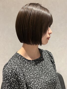 コンフィー(comfy) 【mimura】ぱつっとボブ　切りっぱなしボブ　ショートボブ　草加