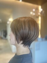 フレイズ(Frays)&nbsp;白髪ぼかし 大人似合わせカット　レイヤーボブ