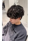 波巻きツイストスパイラルツーブロック刈り上げメンズパーマ