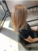 ミルクティーベージュ
