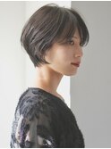 切りっぱなしショート・ボブ/絶壁解消/前髪なし/40代/30代/丸顔