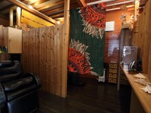 半個室になっているシャンプー台も魅力的です☆