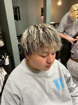 スタンドバーバー 柏(STAND BARBER) MEN’S HAIR/サーフカール/刈り上げセンターパート/柏