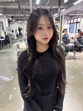 ザシェノンウメダ(THA CHAINON UMEDA) イメチェン/ピンクベージュ/アンブレラカラー/前髪/心斎橋