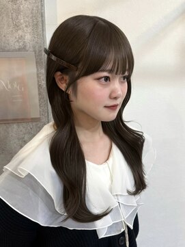 ムージー(moug) 流れる顔周りカット