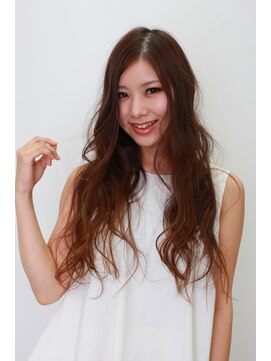 リンクスガーデン(LINKS GARDEN) ランダムロングカールスタイル