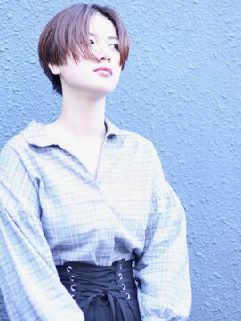 ヤエ 松山(YAE) 前下がりショート