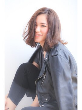 ユーフォリア 新宿通り(Euphoria) 【Euphoria】カジュアルミディ