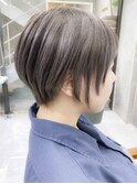 30代・40代大人可愛い小顔ワンサイドショートボブ丸み前下がり
