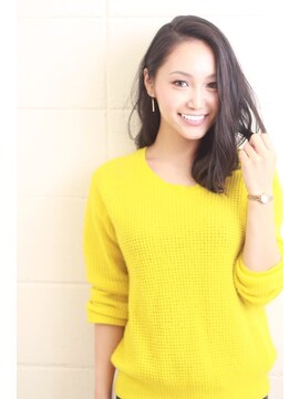 オーロ(ORO) 6トーンの暗髪セミディー