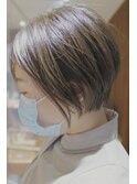 ショートボブ