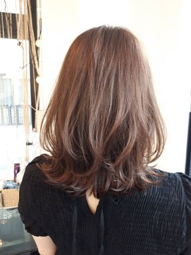 ケーゼット(KZ) 大人可愛いレイヤーミディ