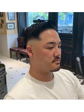 ルドローブラントオオサカ(LUDLOW BLUNT Osaka) 【LUDLOW BLUNT】フェードカット