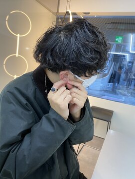 ラ キング(LA KING) 波巻きパーマ