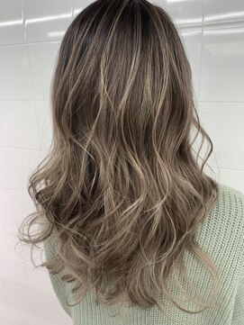 グロウ 赤羽(grow) スモーキーアッシュ【grow赤羽】