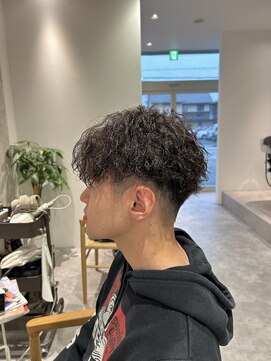 カットストゥディオス 草津店(cut studios) 【滋賀メンズ】刈り上げ×ツイストスパイラルパーマ