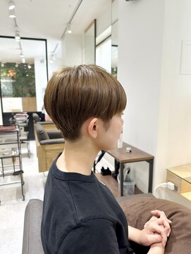 ルディー バイ ヘアーポケット(rudii by HAIR POCKET) マッシュショート×オリーブグレージュ