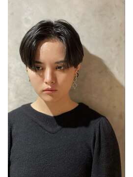 ディオ アンド ルーチェ(Dio&Luce) センターパート/ツーブロック/前下がり/メンズミディアム