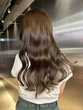 ペレ 原宿(PELE) ダブルカラー/ケアブリーチ/羽エクステ/原宿