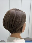 ナチュラルハイライトで作る【立体ショートボブ 】