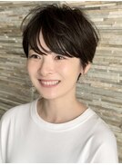 ベリーショート/耳だしショート/40代50代60代