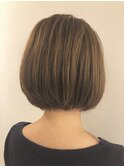 前下がりシルエットボブ