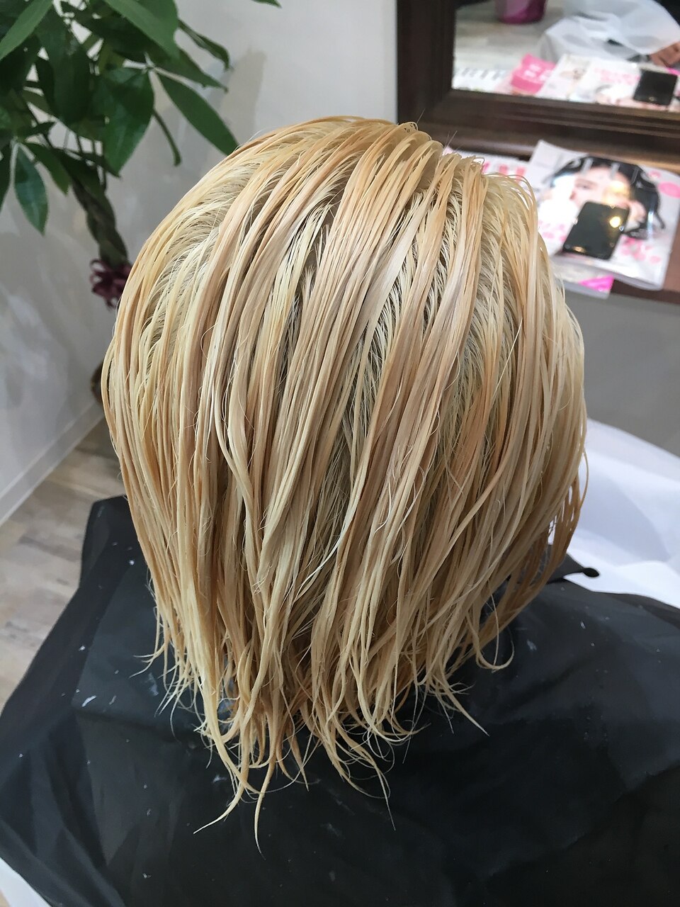 ホワイトブロンドベージュ：L047880768｜ロハス(LOHAS)のヘア