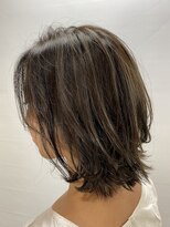 10代20代　大人可愛い外ハネレイヤー　シークレットハイライト