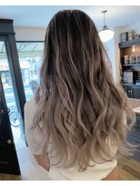 シフト ニュートラル(SHIFT N) バレイヤージュ ホワイトベージュ