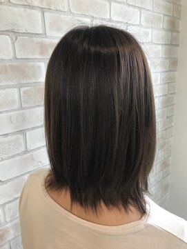 コトナ(kotona) ミディアムストレート