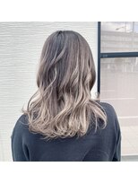 ヘア ヴィーヴル 田宮店(Hair BIVRE) 軽やかなバレイヤージュヘア