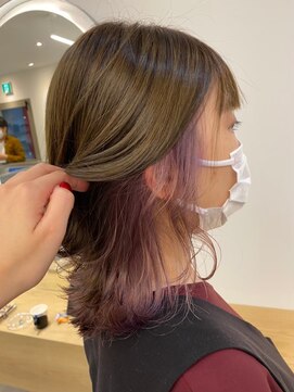 ジーナ 船橋(Zina) 小顔セミウェットウェーブピンクベージュハイライトカラー