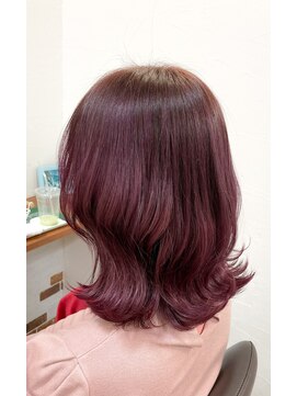 美容室 カノン(Kanon) チェリーピンクの外ハネボブスタイル