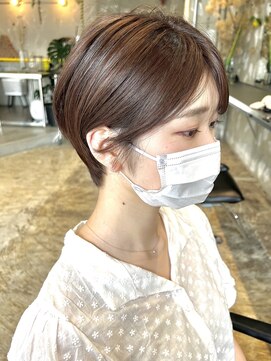 ピーロ(piilo) ショート　コンパクトショート　ラベンダーベージュカラー