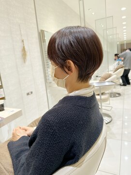 ケンジ 洋光台(KENJE) 耳周りスッキリ◎コンパクトショート！　style by 田爪