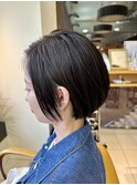 大人可愛い20代30代40代黒髪ショートボブ　ぱっつん前髪