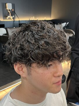 バース バイ ハピネス(BIRTH by happiness) スパイラルパーマ/ツイストスパイラル/波巻きパーマ