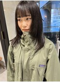 レイヤーカット 顔周りレイヤー オリーブブラウン 透明感
