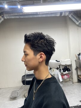 メリケンバーバーショップ フクオカ(MERICAN BARBERSHOP FUK) メンズカットマッシュパーマカルマパーマフェードツーブロック