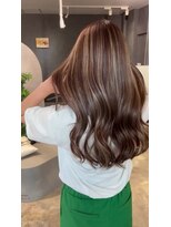 ミチ ノア(mich-nor-)&nbsp;赤味が苦手な方におすすめオリーブグレー系ハイライト◎20代30代