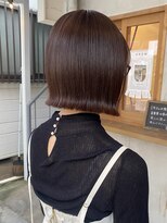 スクレ(s:;cre) 外ハネ切りっぱなしあご下ボブ×ショコラバイオレットカラー”