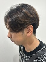 ヒュイル バイ ニアウ(Hwyl by Niau) メンズマッシュセンターパートスパイラルパーマニュアンスパーマ