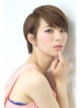 ハレ 中目黒(hale) ストレートショートスタイル　【hale中目黒/祐天寺】