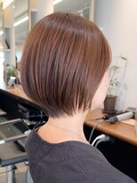 エリマ 横浜西口(elima)&nbsp;横浜西口白髪ぼかしハンサムショートボブアッシュブラウン30代