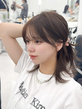 アマトウキョウスマートサロン(AMA TOKYO×Smart Salon) くびれレイヤー/顔まわりカット/くびれ巻き/レイヤーカット