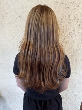 プリモ ココ 鍋島店(Primo coco.) ブリーチ ハイトーン ブラウンベージュ ハイライト ロングヘア