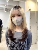 マニア(mania.)&nbsp;ブロンドデザインカラールーツ馴染ませデザインレイヤーカット