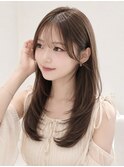 小顔見えする顔まわりレイヤー