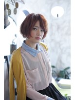 ブーケ(BOUQUET)&nbsp;毛先を軽くした前下がりのショートボブ　前髪は流ししてます