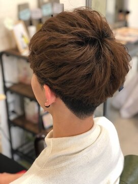 ヘアメイク リヴ(Hair Make Liv) 刈り上げショート